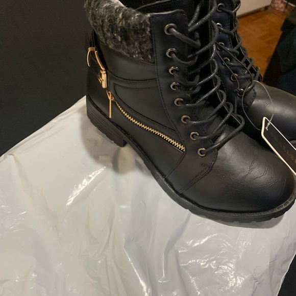 Girl Kid size 6 boots New - Picture 5 of 8